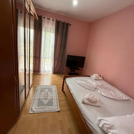 Hill Haven Bed & Breakfast Domje